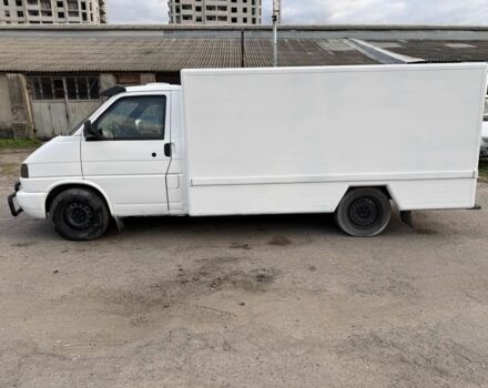 Белый Фольксваген Transporter, объемом двигателя 2.5 л и пробегом 263 тыс. км за 6000 $, фото 1 на Automoto.ua