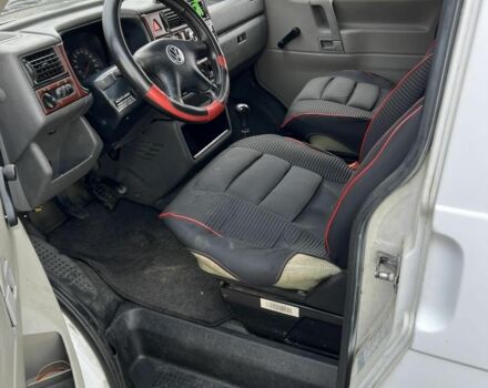 Фольксваген Transporter 2001 в Киеве на Automoto.ua Белый Фольксваген Transporter, объемом двигателя 2.5 л и пробегом 350 тыс. км за 4900 $, фото 10 на Automoto.ua