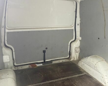 Белый Фольксваген Transporter, объемом двигателя 2.5 л и пробегом 275 тыс. км за 4500 $, фото 4 на Automoto.ua