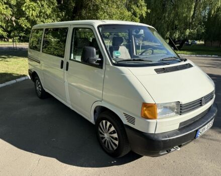 Білий Фольксваген Transporter, об'ємом двигуна 2.5 л та пробігом 300 тис. км за 3419 $, фото 2 на Automoto.ua