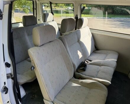 Білий Фольксваген Transporter, об'ємом двигуна 2.5 л та пробігом 300 тис. км за 3419 $, фото 4 на Automoto.ua