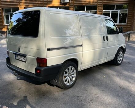 Белый Фольксваген Transporter, объемом двигателя 2.5 л и пробегом 400 тыс. км за 7668 $, фото 3 на Automoto.ua