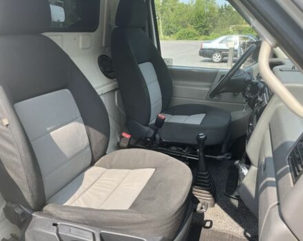 Білий Фольксваген Transporter, об'ємом двигуна 2.5 л та пробігом 421 тис. км за 5350 $, фото 9 на Automoto.ua