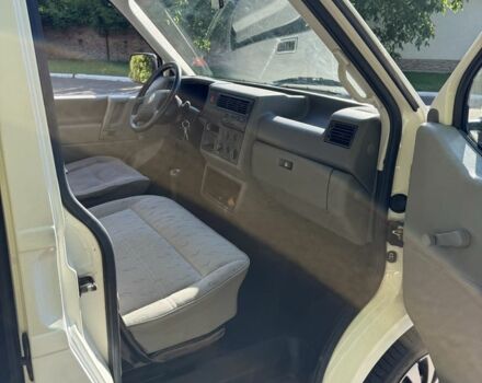 Білий Фольксваген Transporter, об'ємом двигуна 2.5 л та пробігом 300 тис. км за 3419 $, фото 6 на Automoto.ua