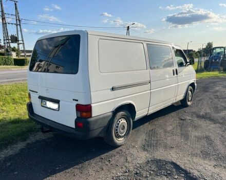 Белый Фольксваген Transporter, объемом двигателя 2.5 л и пробегом 460 тыс. км за 5750 $, фото 2 на Automoto.ua