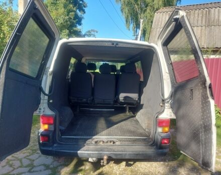 Білий Фольксваген Transporter, об'ємом двигуна 1.9 л та пробігом 336 тис. км за 4359 $, фото 9 на Automoto.ua