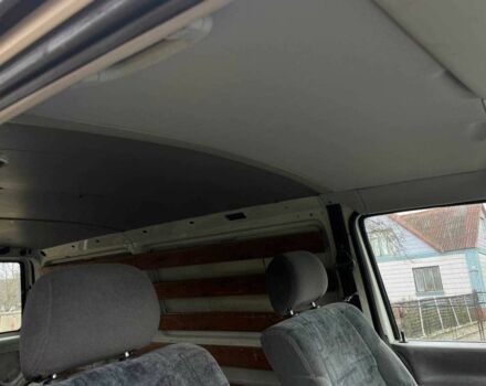 Білий Фольксваген Transporter, об'ємом двигуна 1.9 л та пробігом 597 тис. км за 3850 $, фото 9 на Automoto.ua