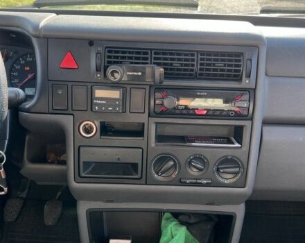 Белый Фольксваген Transporter, объемом двигателя 2.5 л и пробегом 460 тыс. км за 5750 $, фото 5 на Automoto.ua