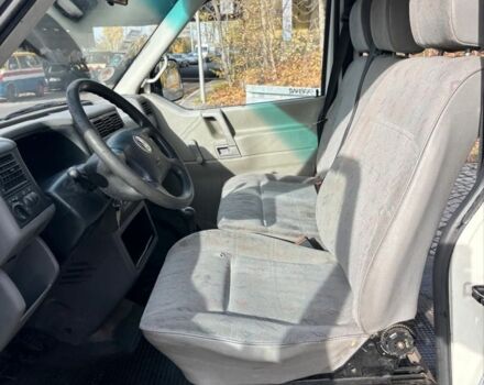 Білий Фольксваген Transporter, об'ємом двигуна 0 л та пробігом 200 тис. км за 3572 $, фото 3 на Automoto.ua