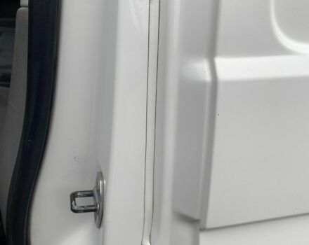 Белый Фольксваген Transporter, объемом двигателя 2.5 л и пробегом 198 тыс. км за 7500 $, фото 6 на Automoto.ua