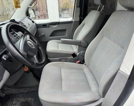 Белый Фольксваген Transporter, объемом двигателя 1.9 л и пробегом 290 тыс. км за 5999 $, фото 12 на Automoto.ua