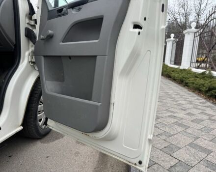 Белый Фольксваген Transporter, объемом двигателя 1.9 л и пробегом 290 тыс. км за 5999 $, фото 10 на Automoto.ua