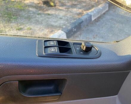 Білий Фольксваген Transporter, об'ємом двигуна 2.5 л та пробігом 360 тис. км за 7500 $, фото 3 на Automoto.ua