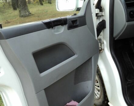 Фольксваген Transporter 2006 в Сумах на Automoto.ua Белый Фольксваген Transporter, объемом двигателя 2.5 л и пробегом 400 тыс. км за 6000 $, фото 5 на Automoto.ua