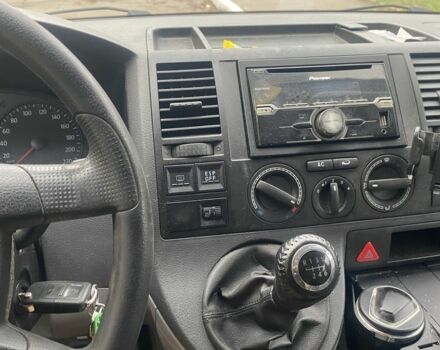 Білий Фольксваген Transporter, об'ємом двигуна 2.5 л та пробігом 301 тис. км за 4600 $, фото 6 на Automoto.ua