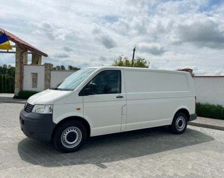 Білий Фольксваген Transporter, об'ємом двигуна 2.5 л та пробігом 260 тис. км за 5997 $, фото 1 на Automoto.ua