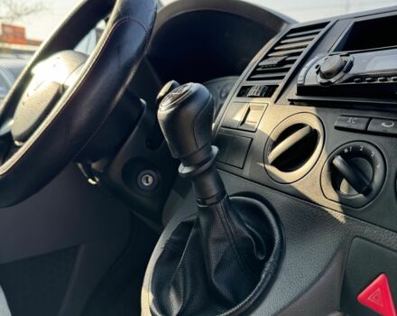 Белый Фольксваген Transporter, объемом двигателя 1.9 л и пробегом 418 тыс. км за 7800 $, фото 2 на Automoto.ua