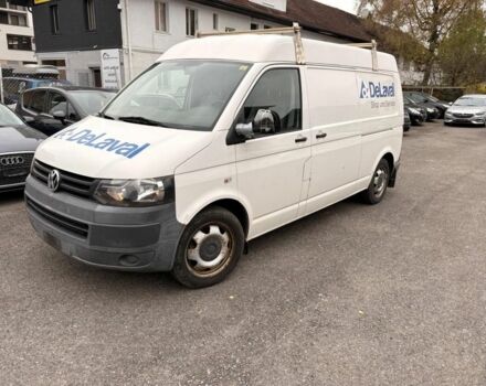 Белый Фольксваген Transporter, объемом двигателя 2 л и пробегом 400 тыс. км за 8118 $, фото 1 на Automoto.ua