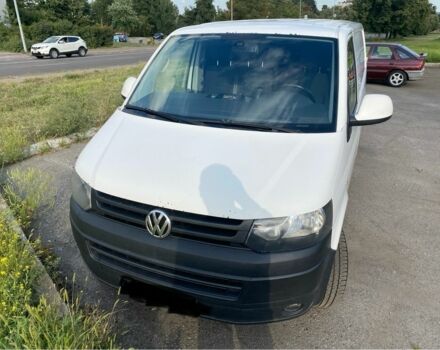 Белый Фольксваген Transporter, объемом двигателя 2 л и пробегом 400 тыс. км за 12000 $, фото 1 на Automoto.ua