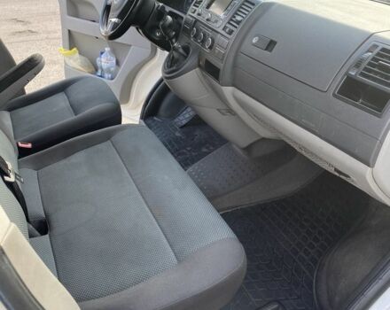 Белый Фольксваген Transporter, объемом двигателя 2 л и пробегом 400 тыс. км за 12000 $, фото 13 на Automoto.ua