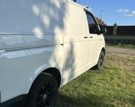 Белый Фольксваген Transporter, объемом двигателя 2 л и пробегом 290 тыс. км за 15000 $, фото 3 на Automoto.ua