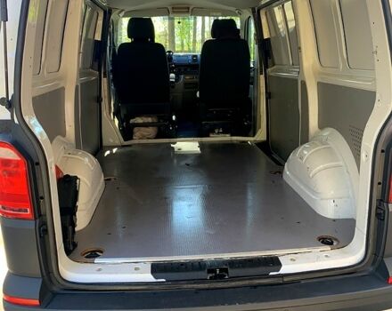 Білий Фольксваген Transporter, об'ємом двигуна 2 л та пробігом 212 тис. км за 21500 $, фото 4 на Automoto.ua