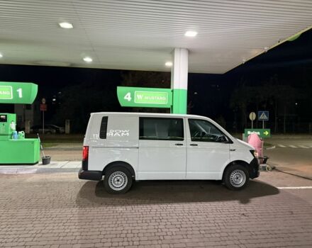 Белый Фольксваген Transporter, объемом двигателя 2 л и пробегом 80 тыс. км за 22000 $, фото 1 на Automoto.ua