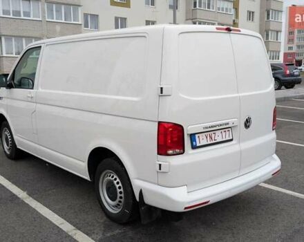 Белый Фольксваген Transporter, объемом двигателя 1.97 л и пробегом 121 тыс. км за 23555 $, фото 3 на Automoto.ua