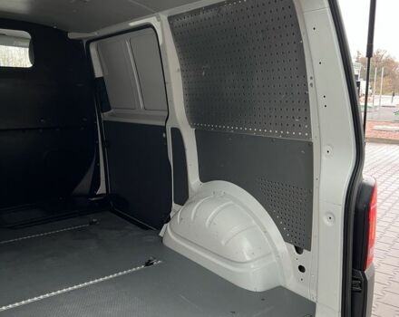 Білий Фольксваген Transporter, об'ємом двигуна 2 л та пробігом 198 тис. км за 20900 $, фото 16 на Automoto.ua