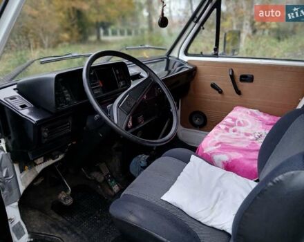 Белый Фольксваген Transporter, объемом двигателя 1.57 л и пробегом 300 тыс. км за 1900 $, фото 10 на Automoto.ua