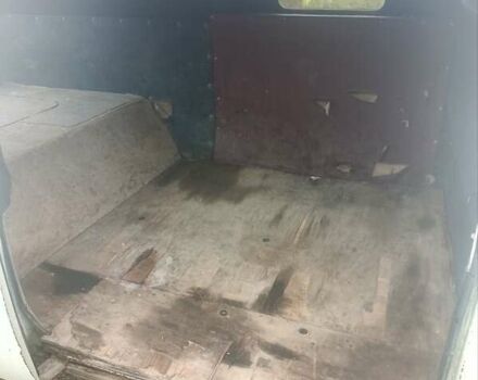 Білий Фольксваген Transporter, об'ємом двигуна 1.6 л та пробігом 290 тис. км за 1250 $, фото 2 на Automoto.ua