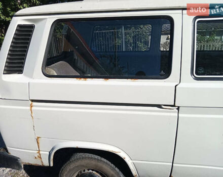 Белый Фольксваген Transporter, объемом двигателя 1.6 л и пробегом 300 тыс. км за 2000 $, фото 5 на Automoto.ua