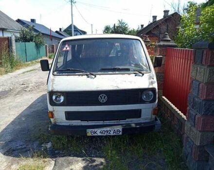 Белый Фольксваген Transporter, объемом двигателя 0 л и пробегом 300 тыс. км за 1200 $, фото 1 на Automoto.ua