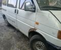 Белый Фольксваген Transporter, объемом двигателя 0 л и пробегом 200 тыс. км за 1800 $, фото 1 на Automoto.ua