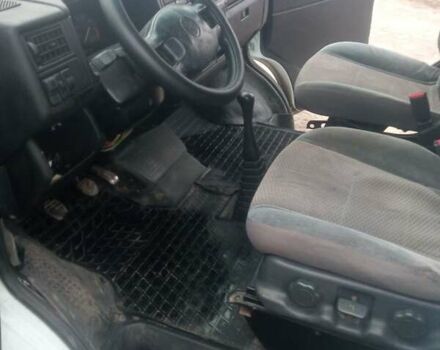 Білий Фольксваген Transporter, об'ємом двигуна 2.37 л та пробігом 300 тис. км за 4700 $, фото 9 на Automoto.ua