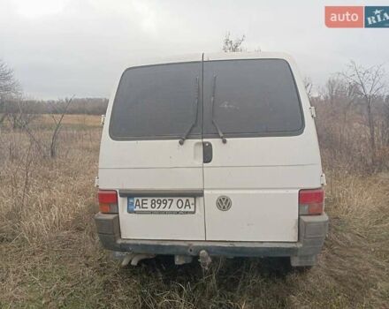 Белый Фольксваген Transporter, объемом двигателя 2.4 л и пробегом 500 тыс. км за 3600 $, фото 4 на Automoto.ua