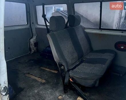 Білий Фольксваген Transporter, об'ємом двигуна 1.9 л та пробігом 378 тис. км за 2400 $, фото 3 на Automoto.ua