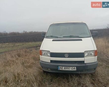 Белый Фольксваген Transporter, объемом двигателя 2.4 л и пробегом 500 тыс. км за 3600 $, фото 1 на Automoto.ua