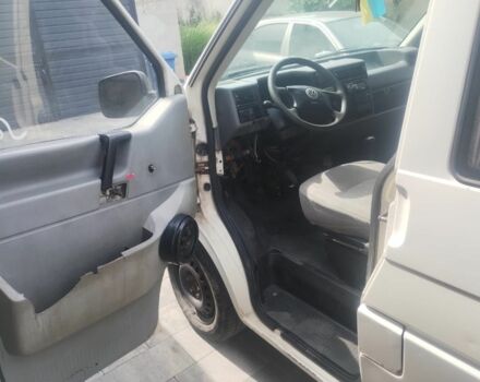 Білий Фольксваген Transporter, об'ємом двигуна 0 л та пробігом 500 тис. км за 2250 $, фото 4 на Automoto.ua