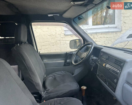 Білий Фольксваген Transporter, об'ємом двигуна 1.9 л та пробігом 500 тис. км за 2650 $, фото 3 на Automoto.ua