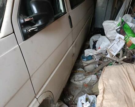 Білий Фольксваген Transporter, об'ємом двигуна 1.9 л та пробігом 300 тис. км за 2500 $, фото 1 на Automoto.ua