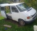 Білий Фольксваген Transporter, об'ємом двигуна 2.4 л та пробігом 500 тис. км за 2900 $, фото 1 на Automoto.ua