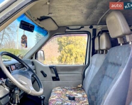 Білий Фольксваген Transporter, об'ємом двигуна 2.4 л та пробігом 777 тис. км за 5300 $, фото 5 на Automoto.ua