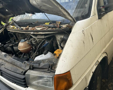 Білий Фольксваген Transporter, об'ємом двигуна 1.9 л та пробігом 500 тис. км за 2650 $, фото 37 на Automoto.ua