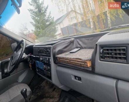 Белый Фольксваген Transporter, объемом двигателя 2.5 л и пробегом 335 тыс. км за 3600 $, фото 16 на Automoto.ua