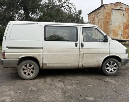 Білий Фольксваген Transporter, об'ємом двигуна 2.4 л та пробігом 270 тис. км за 2700 $, фото 3 на Automoto.ua
