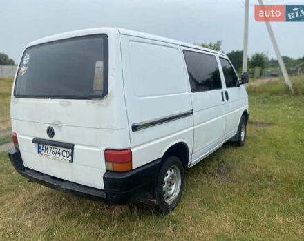 Белый Фольксваген Transporter, объемом двигателя 2.4 л и пробегом 550 тыс. км за 5100 $, фото 3 на Automoto.ua