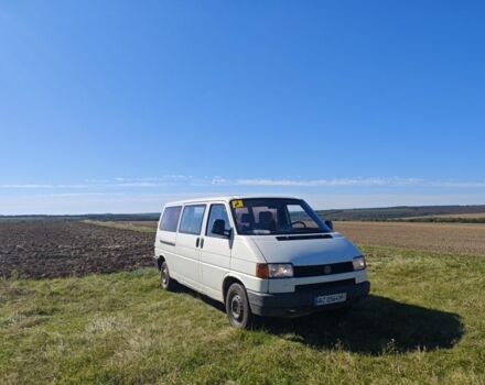 Белый Фольксваген Transporter, объемом двигателя 2.4 л и пробегом 699 тыс. км за 3650 $, фото 2 на Automoto.ua