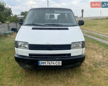 Белый Фольксваген Transporter, объемом двигателя 2.4 л и пробегом 550 тыс. км за 5100 $, фото 1 на Automoto.ua