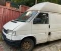 Белый Фольксваген Transporter, объемом двигателя 2.37 л и пробегом 100 тыс. км за 1800 $, фото 1 на Automoto.ua